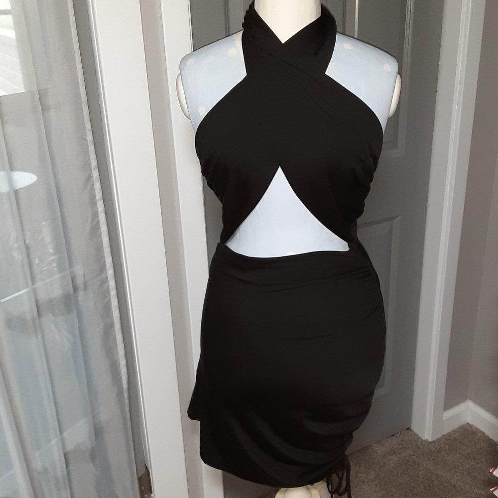 Women's black dress by D & M Size Large NWT (No price on tag).